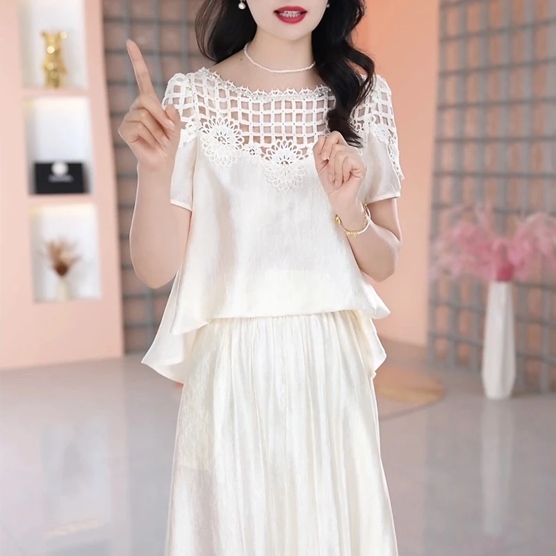 2025夏季新款时尚休闲套装裙女气质显瘦蕾丝拼接上衣半身裙两件套