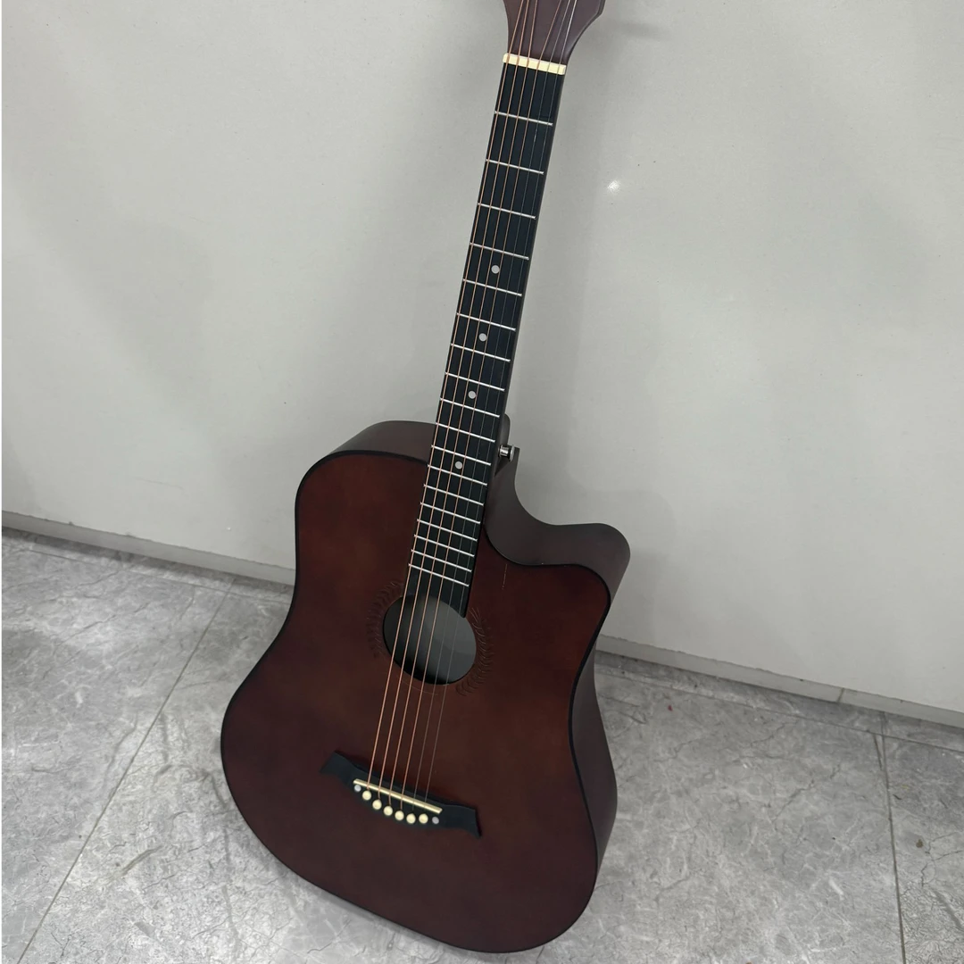 LZ吉他高颜值自用练习颜色随机