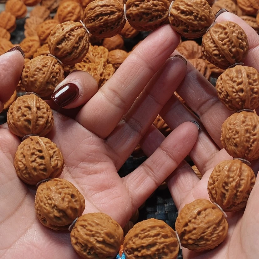 【闪购商品】文玩核桃吊坠珊瑚纹