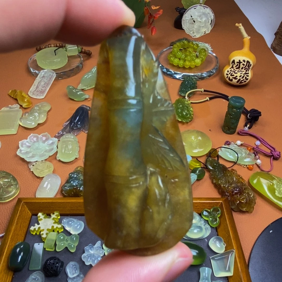 蛇纹石玉合金颈饰