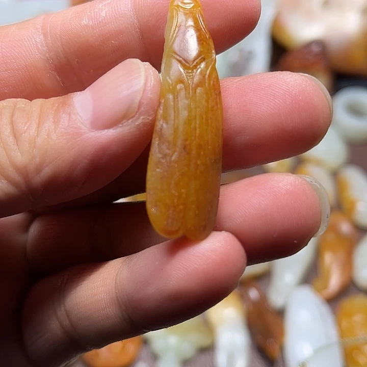 和田玉未镶嵌吊坠(不含链)