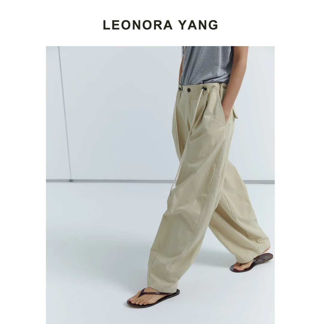 LEONORA YANG26SS抽绳调节自然腰褶灯笼气球型宽松休闲裤女夏季
