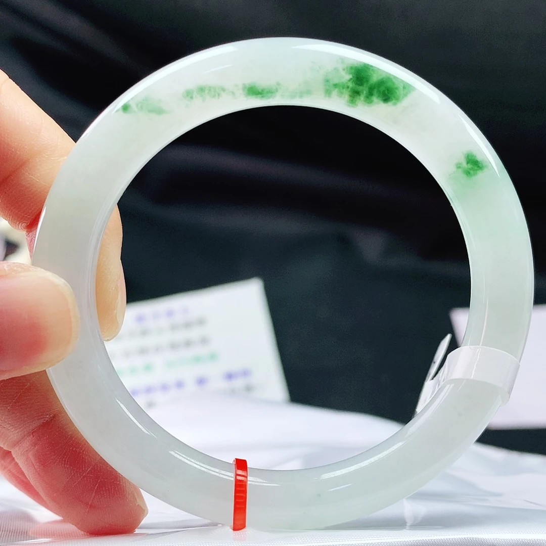 翡翠手镯未镶嵌54圆