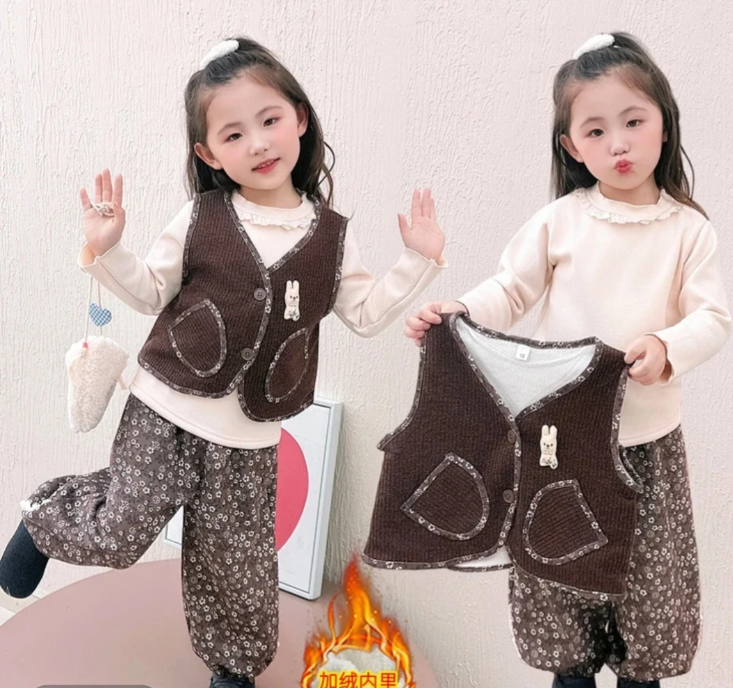 女童羊羔绒马甲秋冬外套2025新款童装加厚保暖背心宝宝洋气三件套
