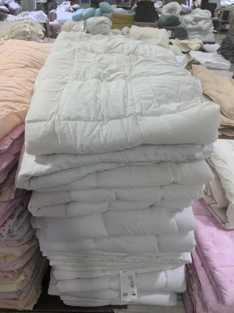 《厚广家》3楼135×190杂款白色表面全棉丝绵床笠 不挑款 发1张
