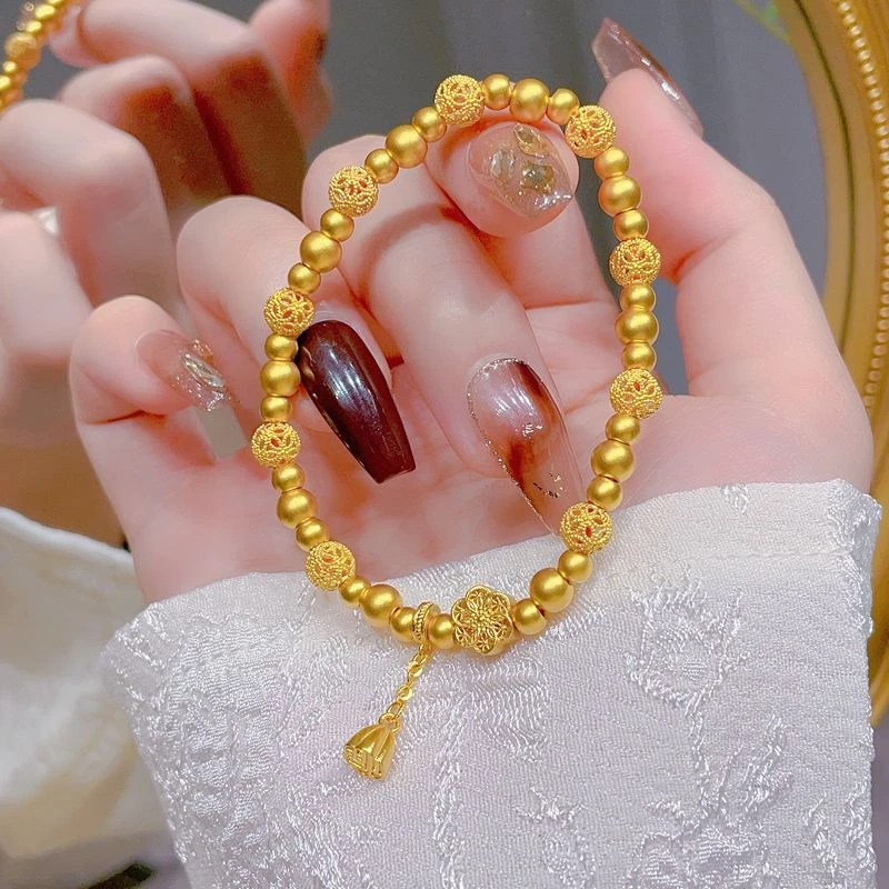 手链黄金色轻奢高级感小桃花女新款生日礼物送女友女士时尚