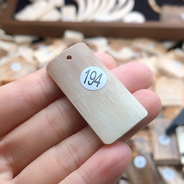 泥塑不打孔联系客服