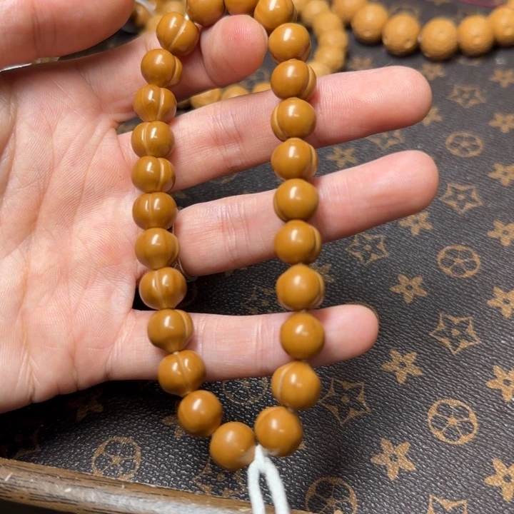 手串猴头核桃微瑕小屁桃