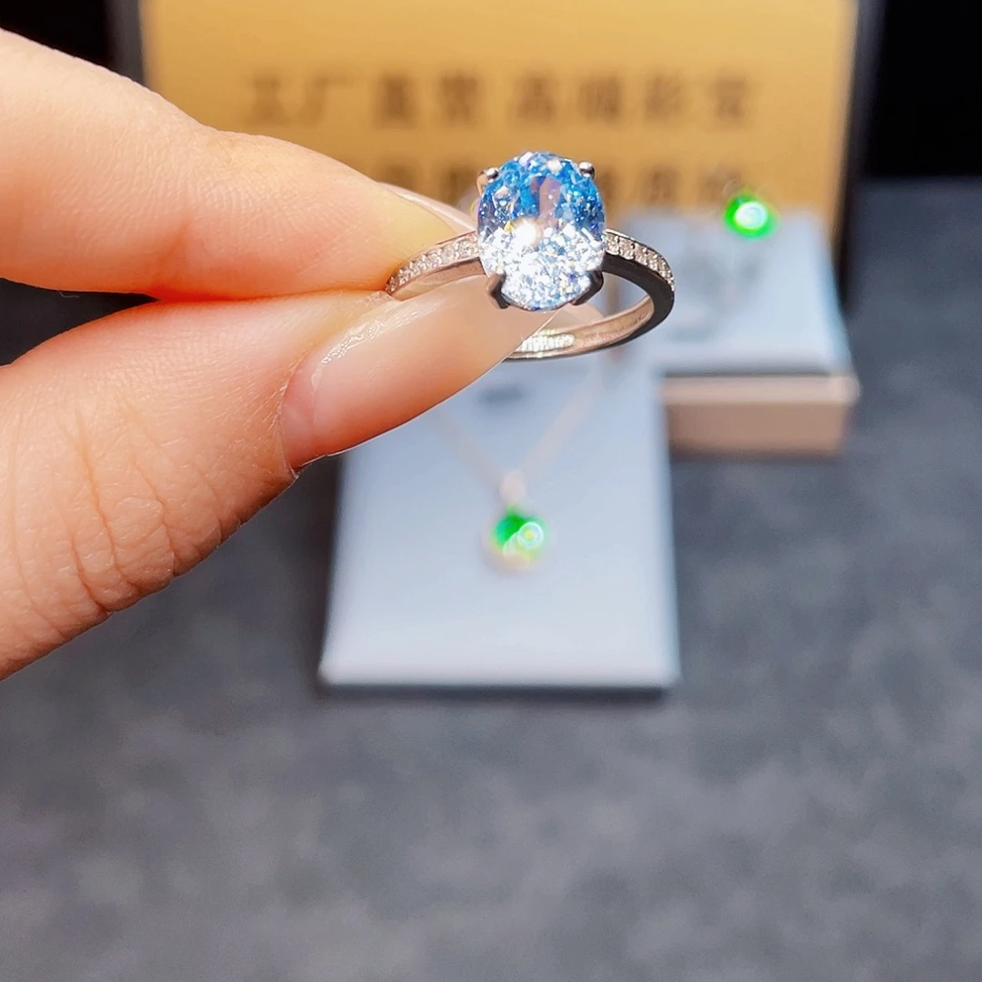 银S925镶嵌戒指海蓝宝石