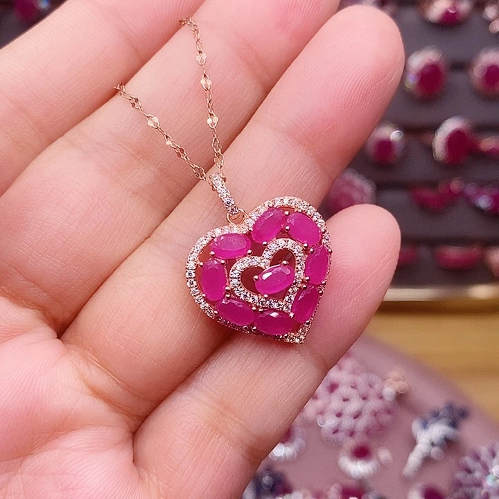 银S925镶嵌红宝石颈饰