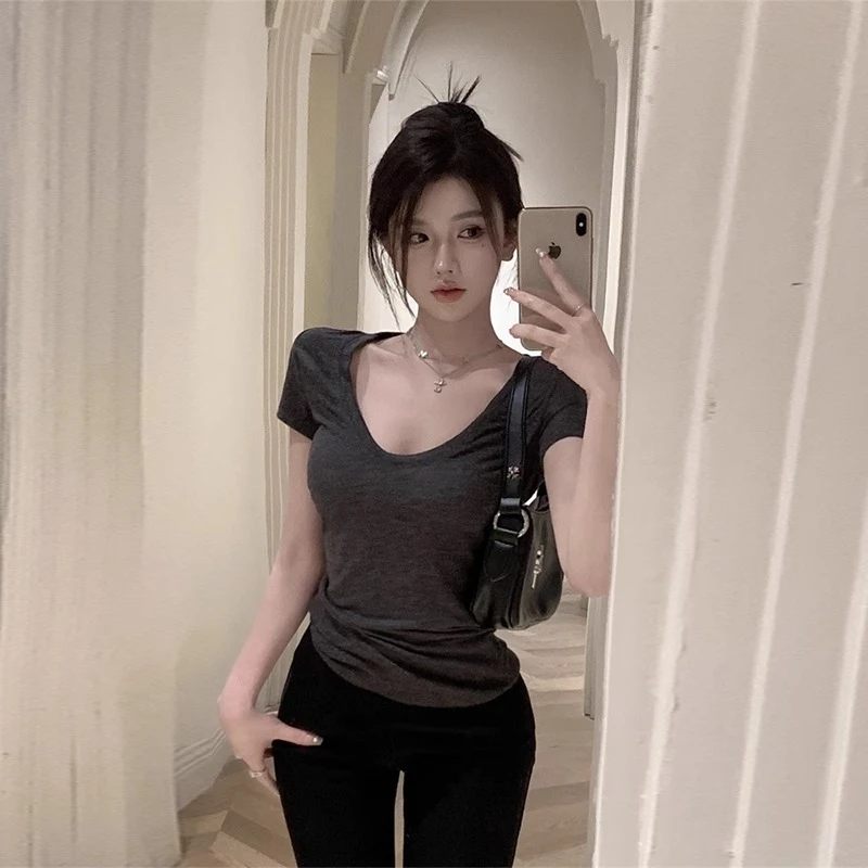 深灰色U领漏锁骨T恤女夏小众美式辣妹修身短袖高级感上衣百搭夏季