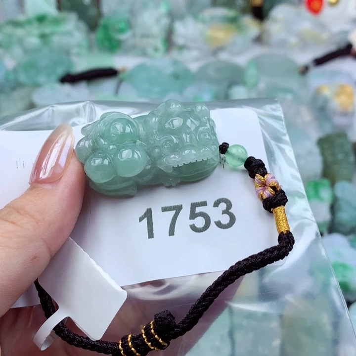 扑***通翡翠未镶嵌吊坠(不含链)