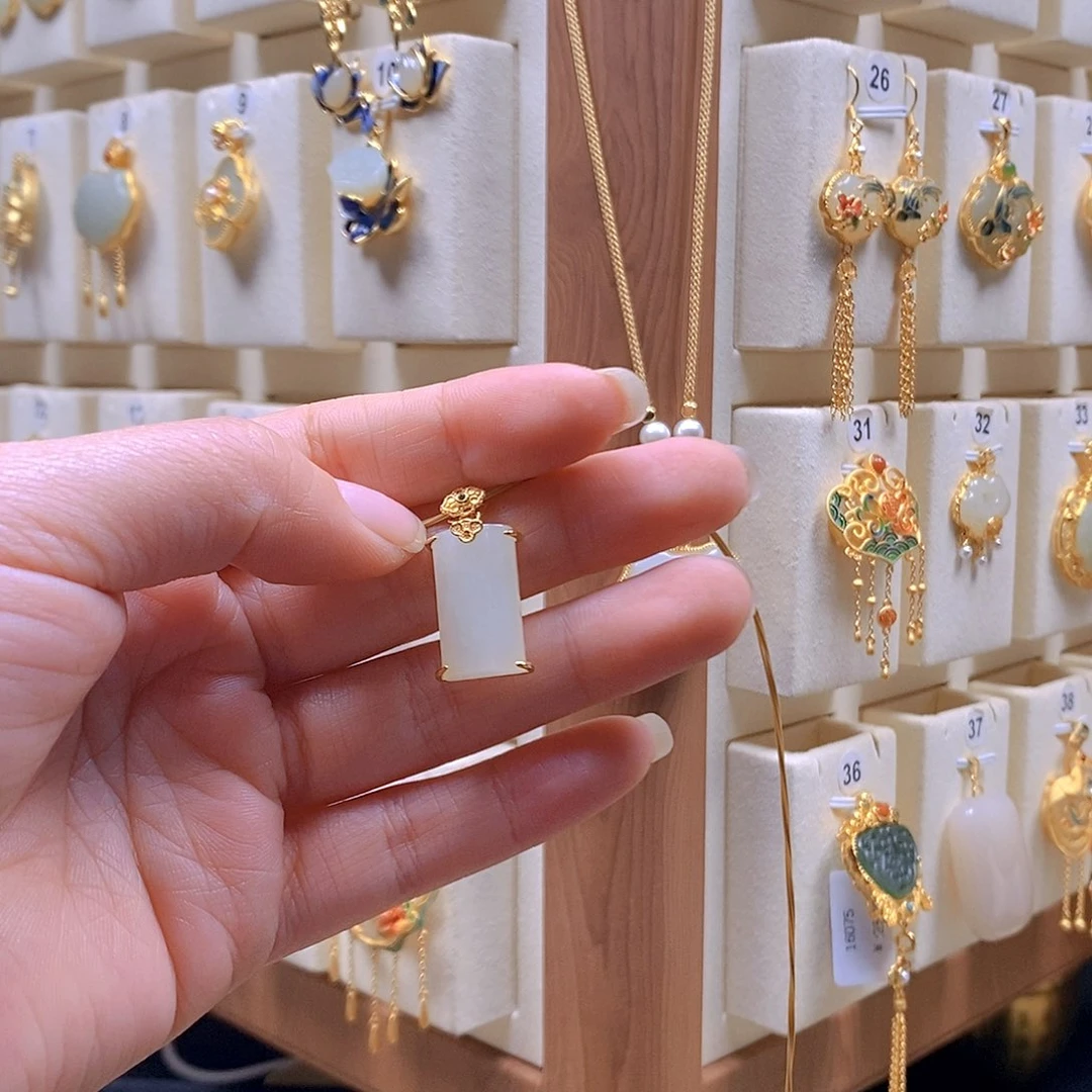 和田玉银S925镶嵌颈饰