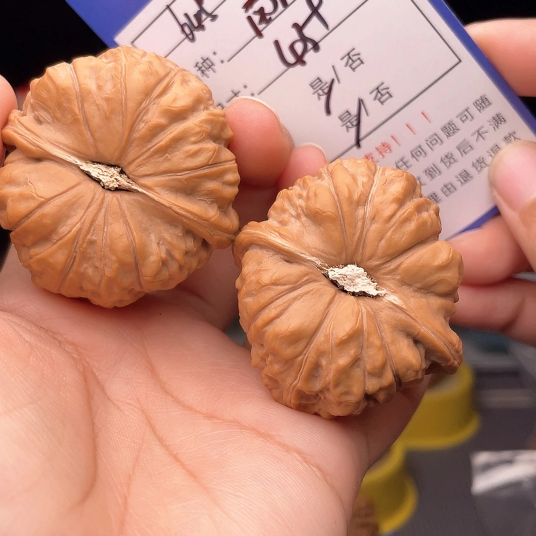 核桃文玩手捻核桃645
