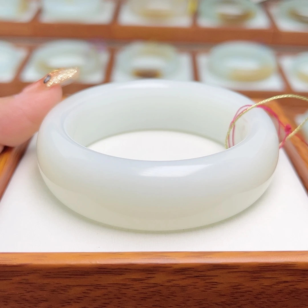 和田玉手镯未镶嵌52.5