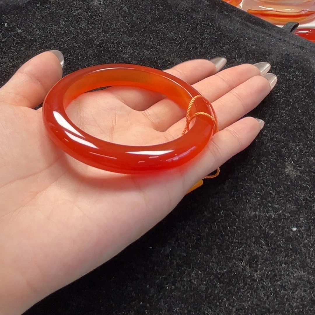 手镯玛瑙/玉髓未镶嵌