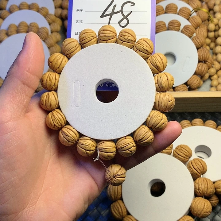 菲****桃核吊坠48份给哥哥哥哥