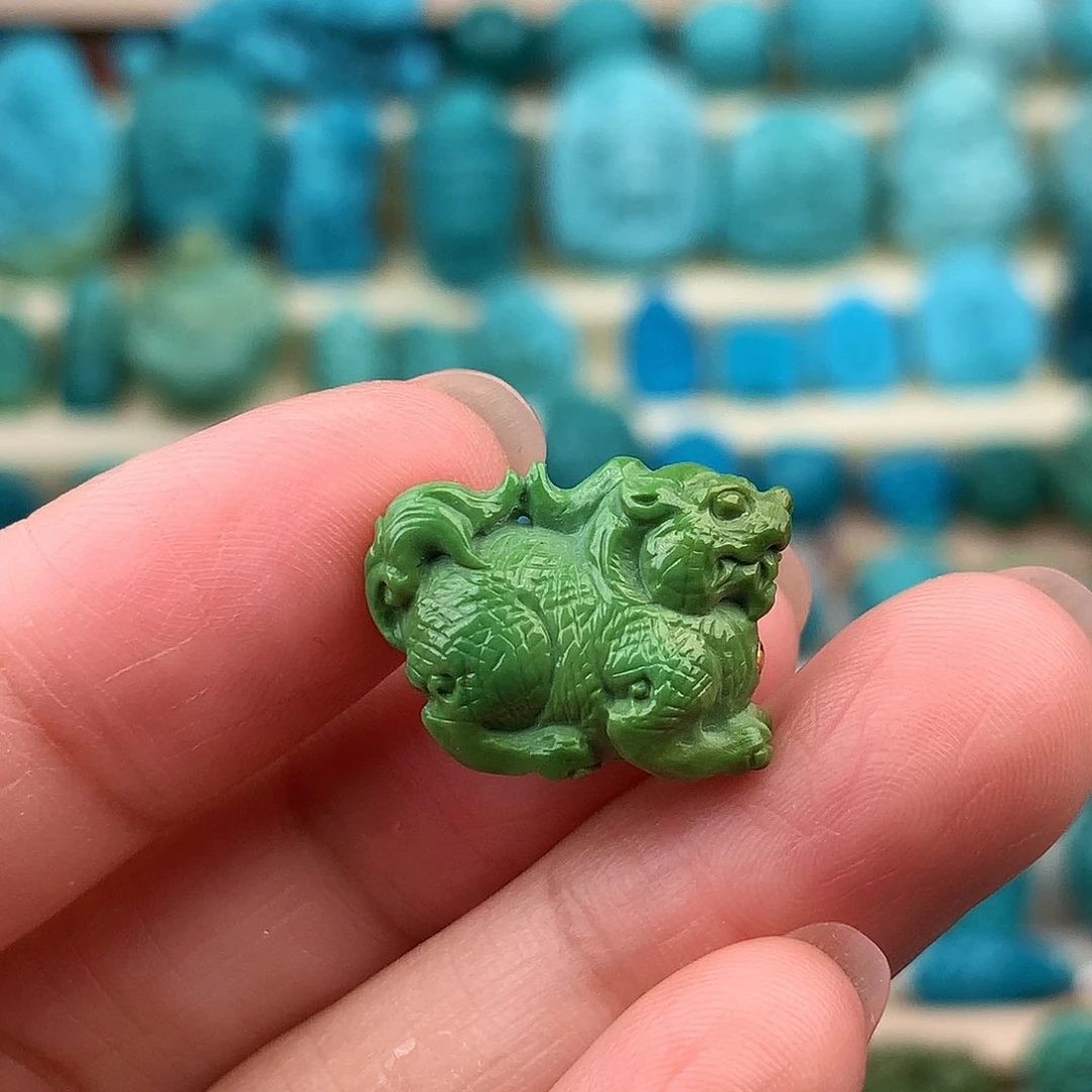 未镶嵌绿松石珠宝奇石