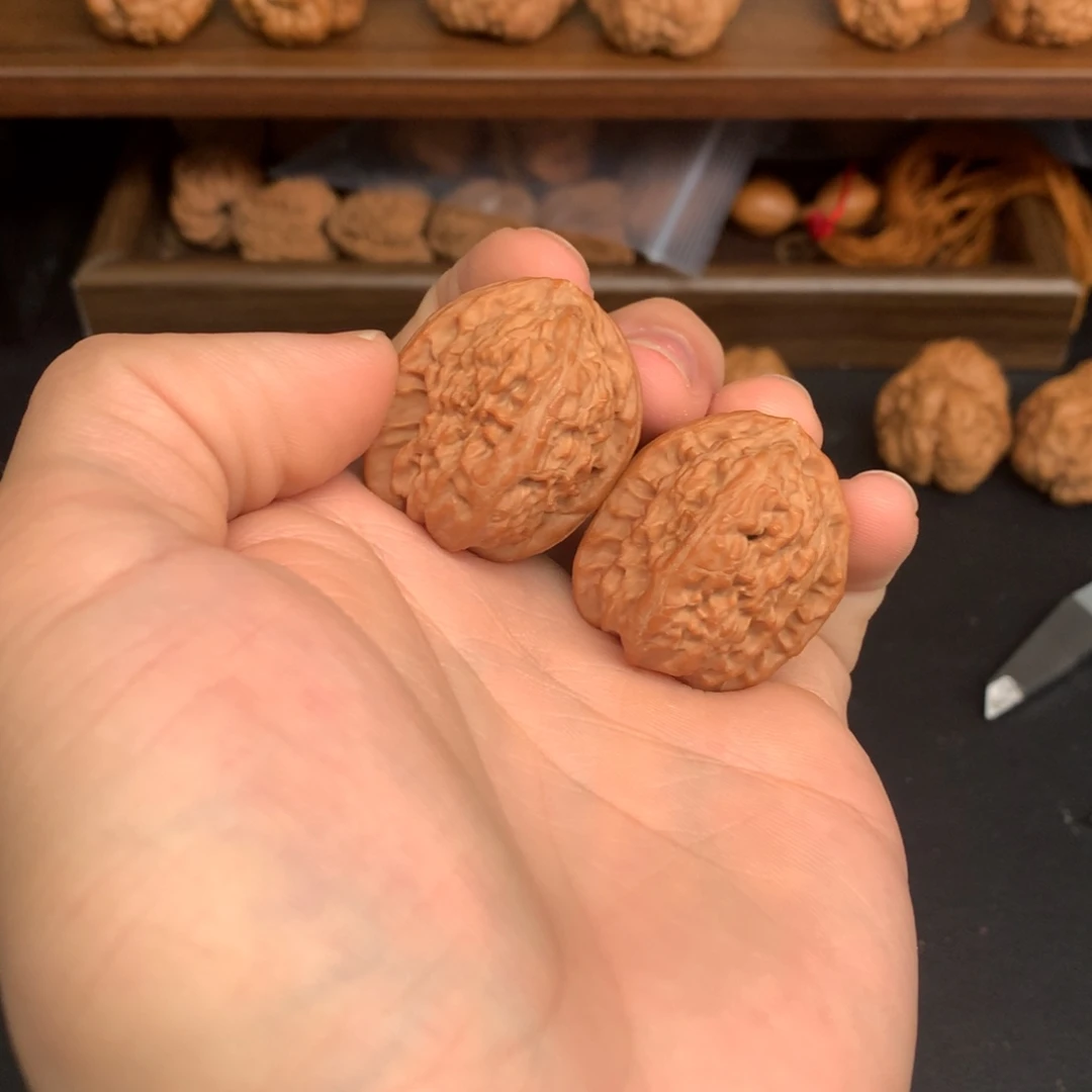 文玩核桃吊坠30小白狮子