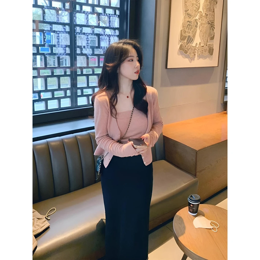 早秋韩系时尚穿搭小个子气质修身吊带针织开衫包臀半身裙三件套女