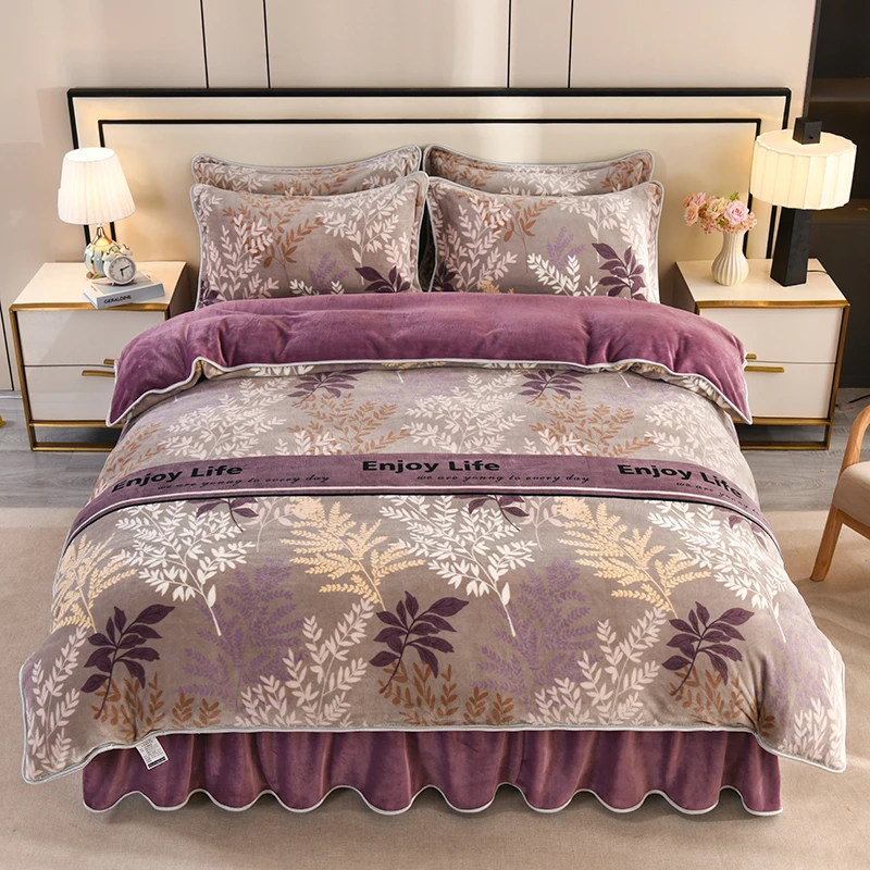 小肥鹅2025年新款牛奶绒吊边床裙款双面绒加绒毛绒加厚印花防静电