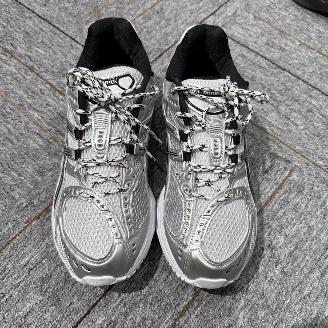 42.5 码/休闲鞋/无盒准新