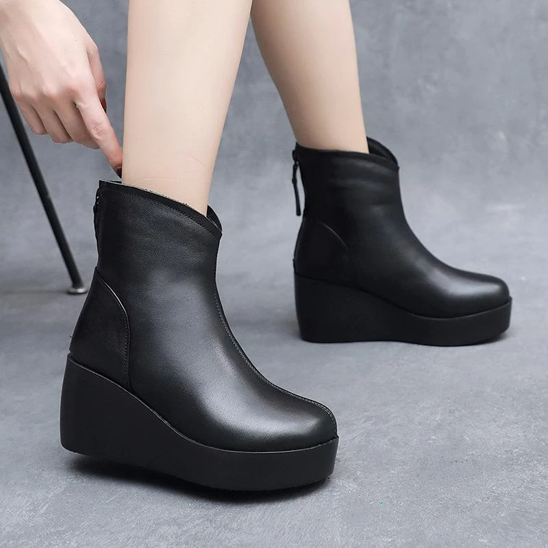 秋冬单靴跟坡牛皮短靴靴子厚底防水台大码女靴冬季加绒松糕短靴