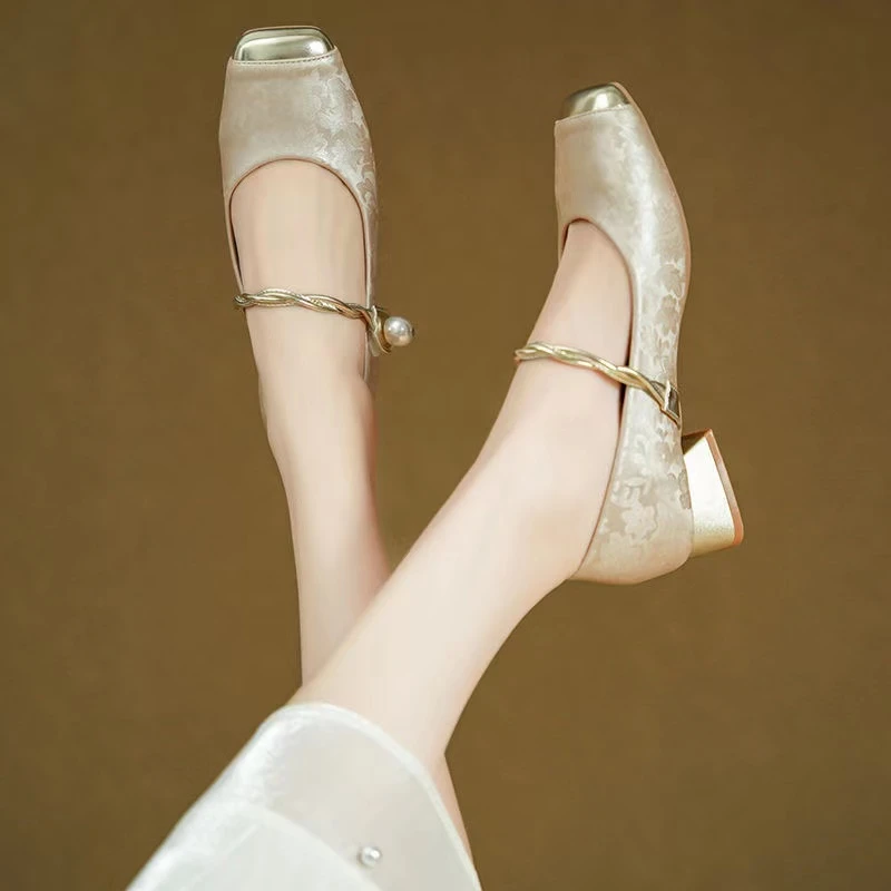 【品牌力荐】25年春款时尚低跟浅口国风软底气质百搭新中式单鞋332