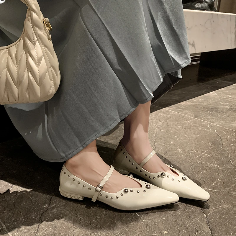 范戈希牛皮跟高2CM单鞋方头玛丽珍鞋春季女低跟浅口红色买1赠3