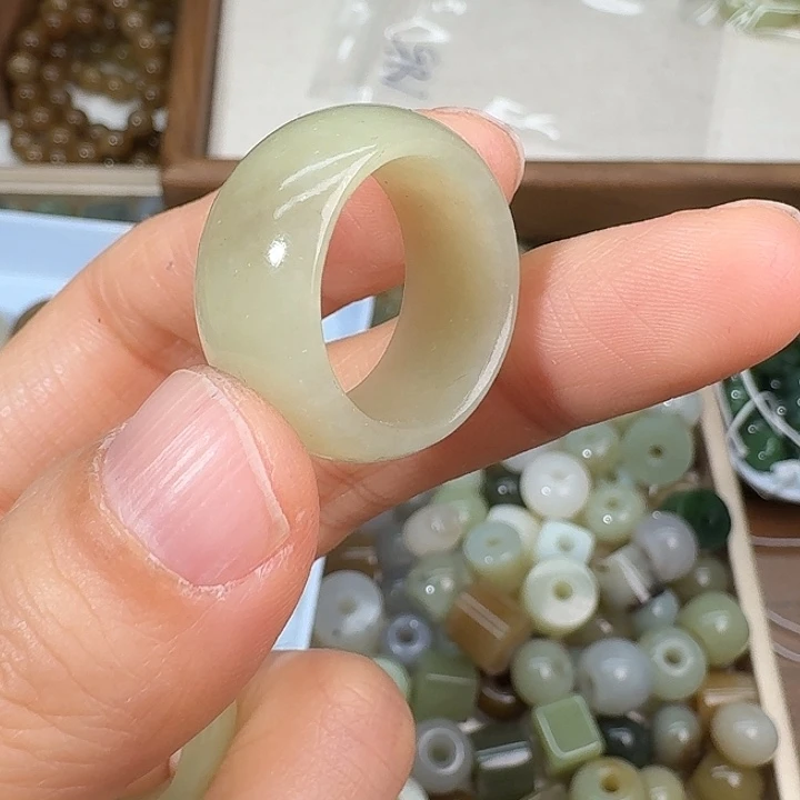 和田玉未镶嵌戒指18.5内径24