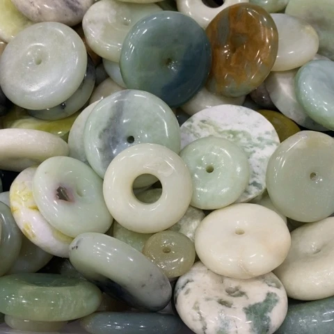 未镶嵌蛇纹石玉手链用****8