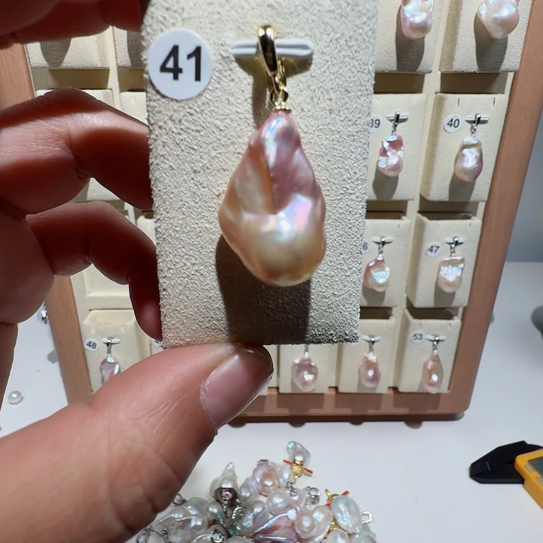 合金淡水珍珠颈饰