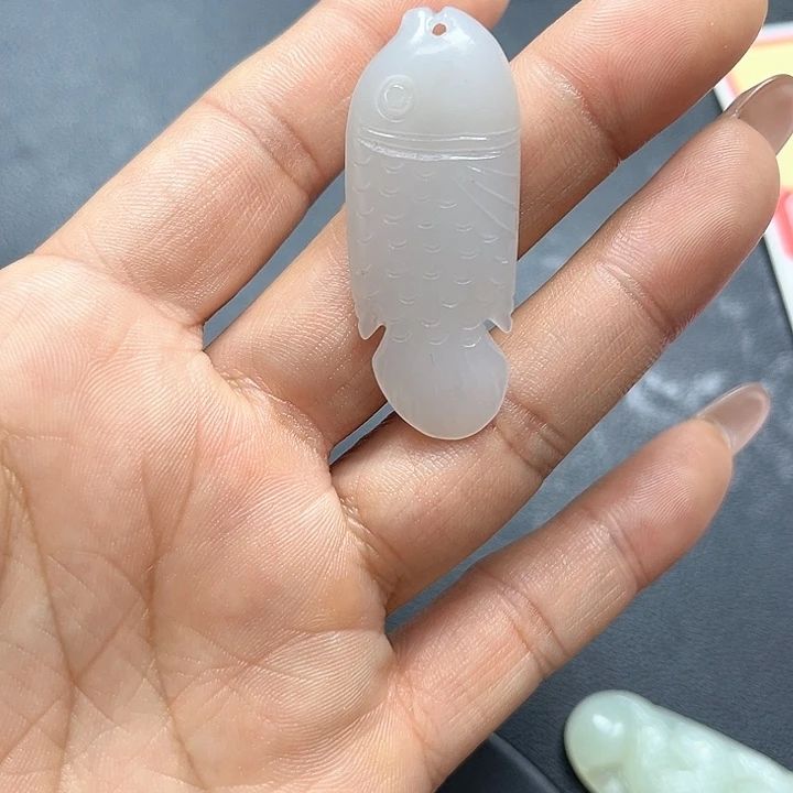 【闪购商品】颈饰未镶嵌和田玉