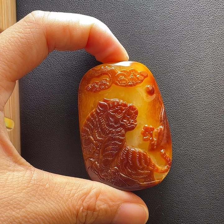 未镶嵌颈饰琥珀天然琥珀蜜蜡