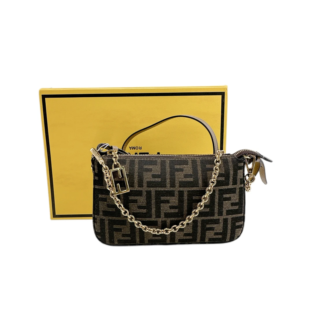 95新 FENDI/芬迪 安洁利严选斜挎包/YH021910