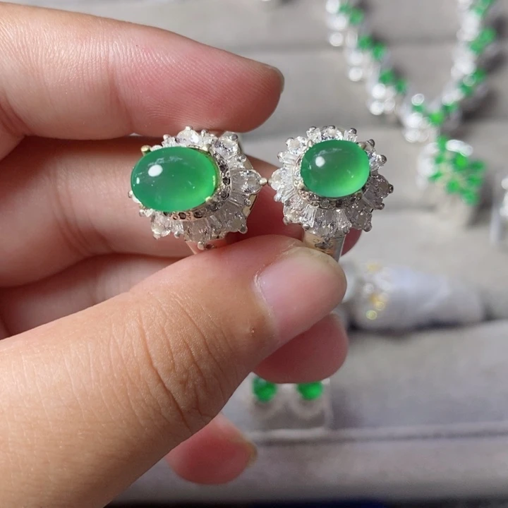 翡翠戒指未镶嵌R****.翡翠冰种