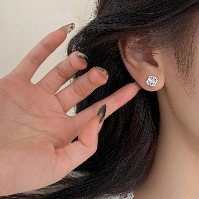 925银耳饰 S925银方糖耳钉女超闪养耳精致时尚气质简约闺蜜爆款