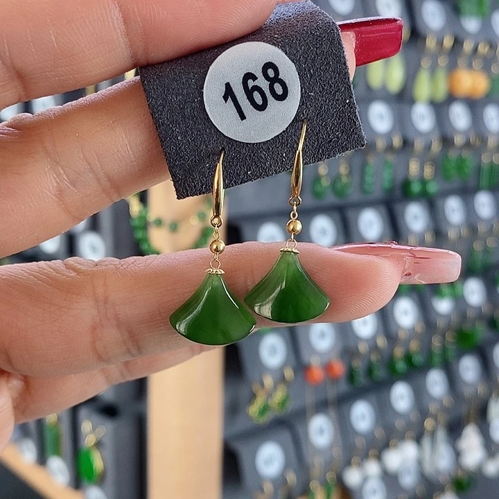 和田玉耳饰18K金镶嵌