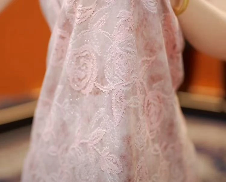 杭州原版正品2025年新款气质高级时尚洋气显白玲珑粉连衣裙女