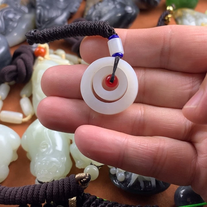 未镶嵌和田玉挂件