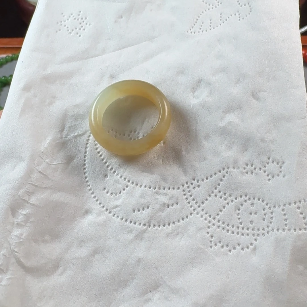 和田玉未镶嵌戒指