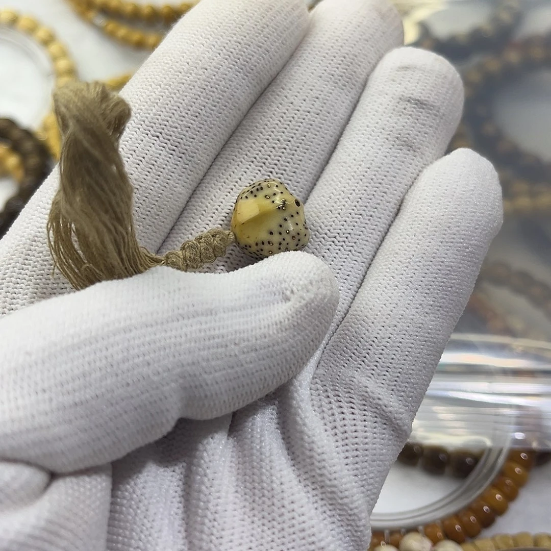 浩***宇星月菩提吊坠三通