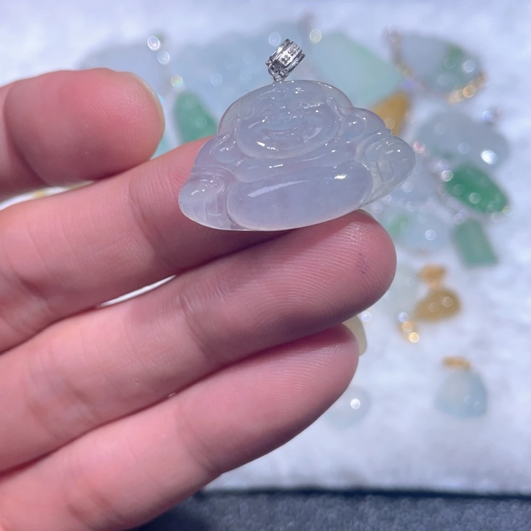 翡翠18K金镶嵌颈饰翡翠