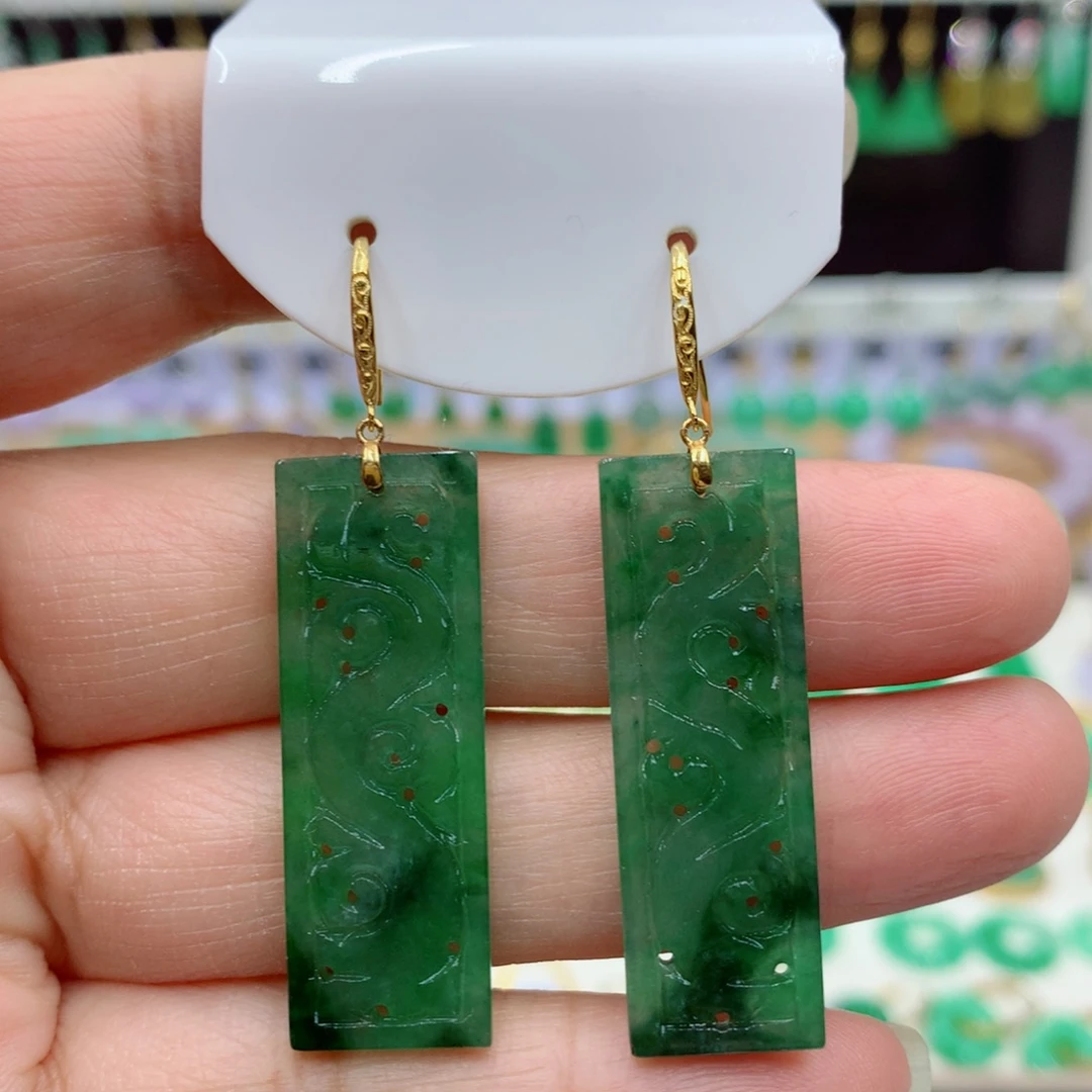 翡翠18K金镶嵌耳饰