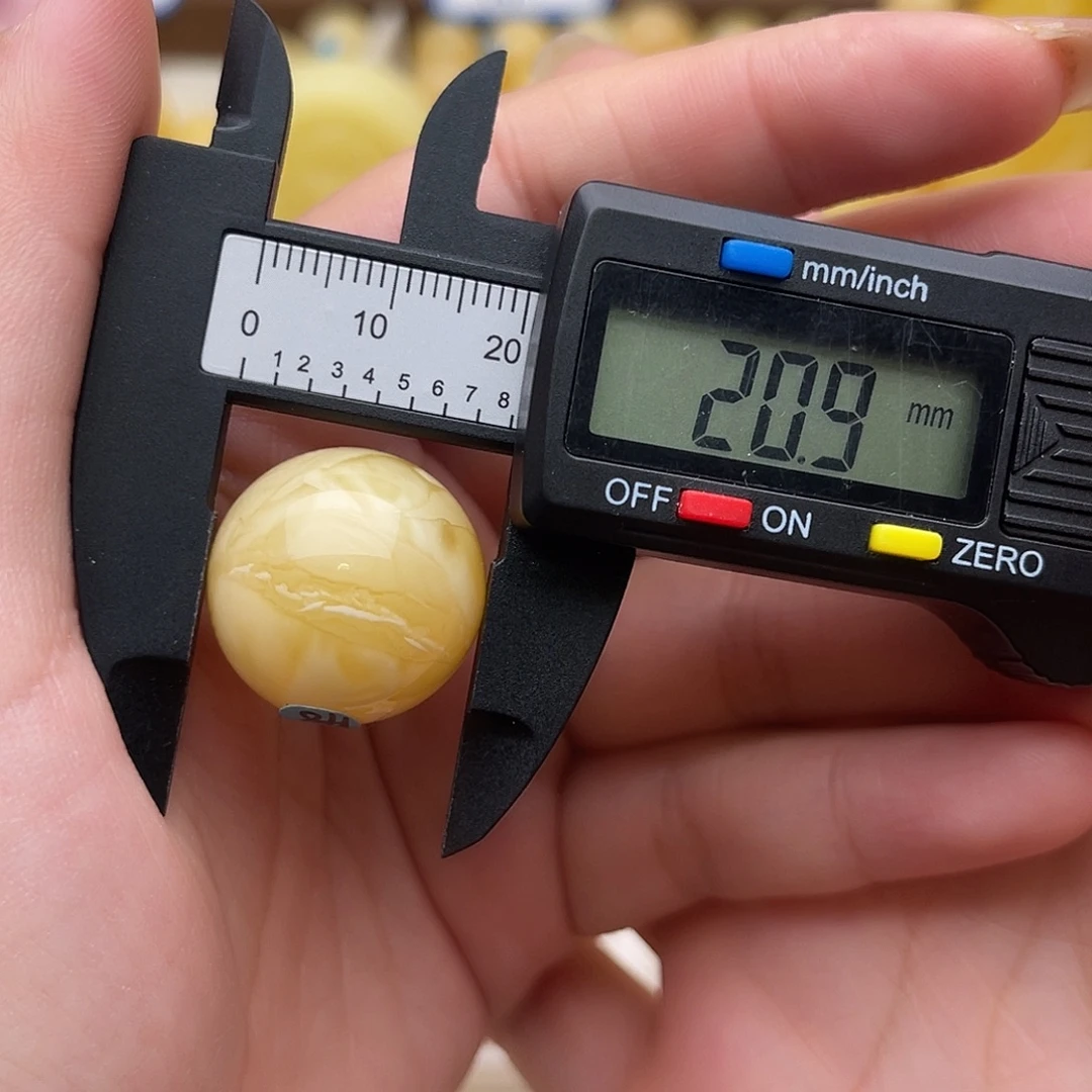 琥珀未镶嵌裸石蜜蜡圆珠梦