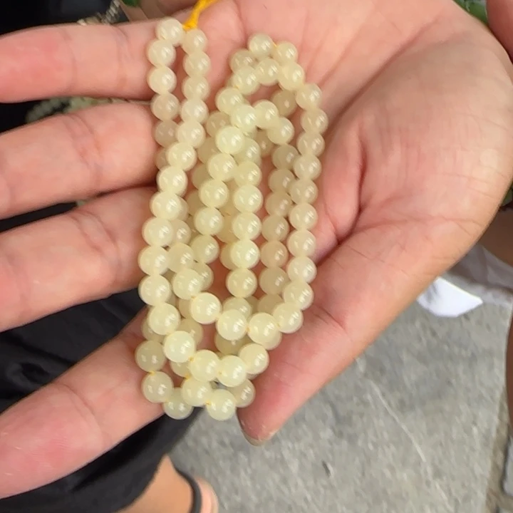 颈饰未镶嵌和田玉卡6蜂蜜水冰底起荧光