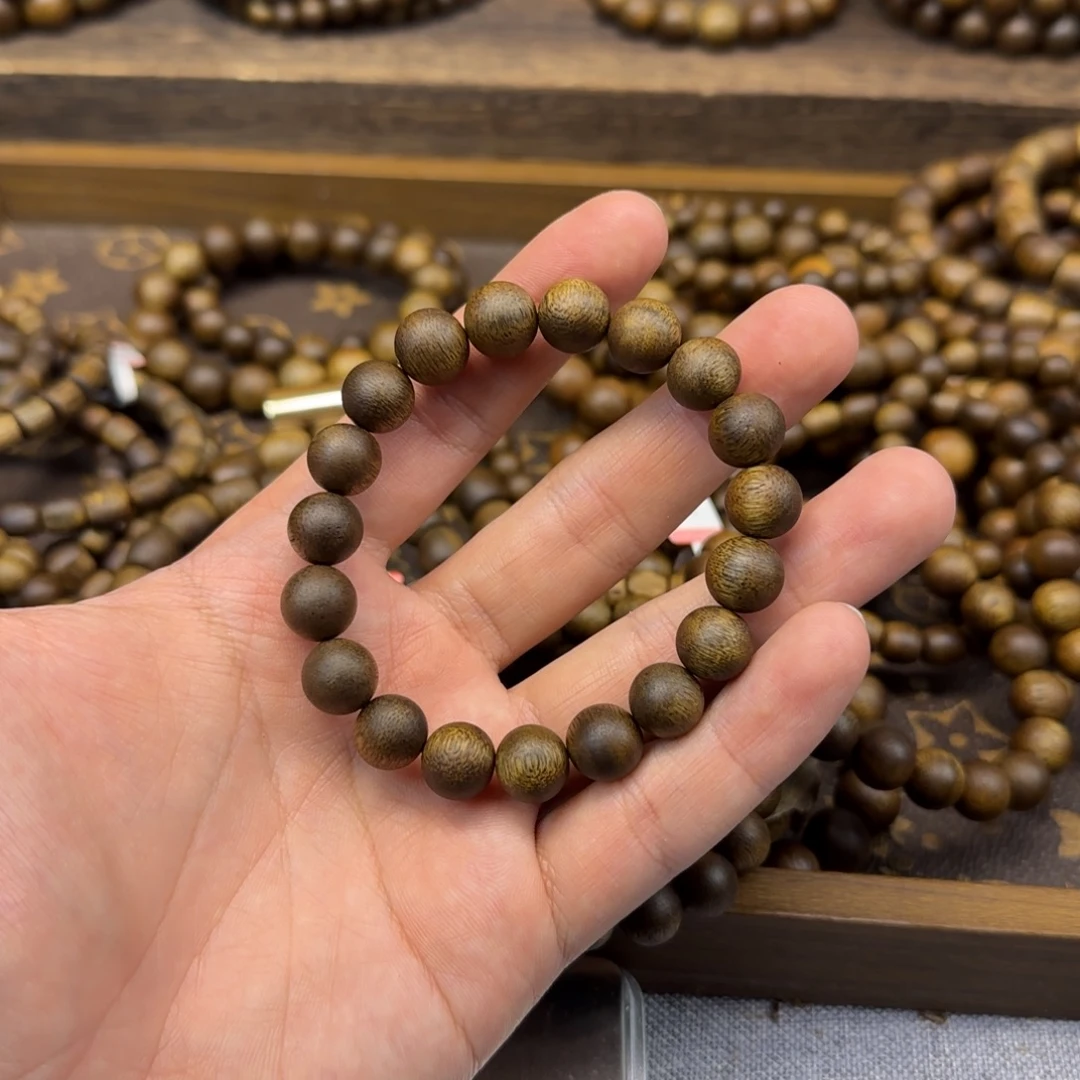 沉香碎屑沉香10圆珠海南莺歌绿母树一代苗99沉货头