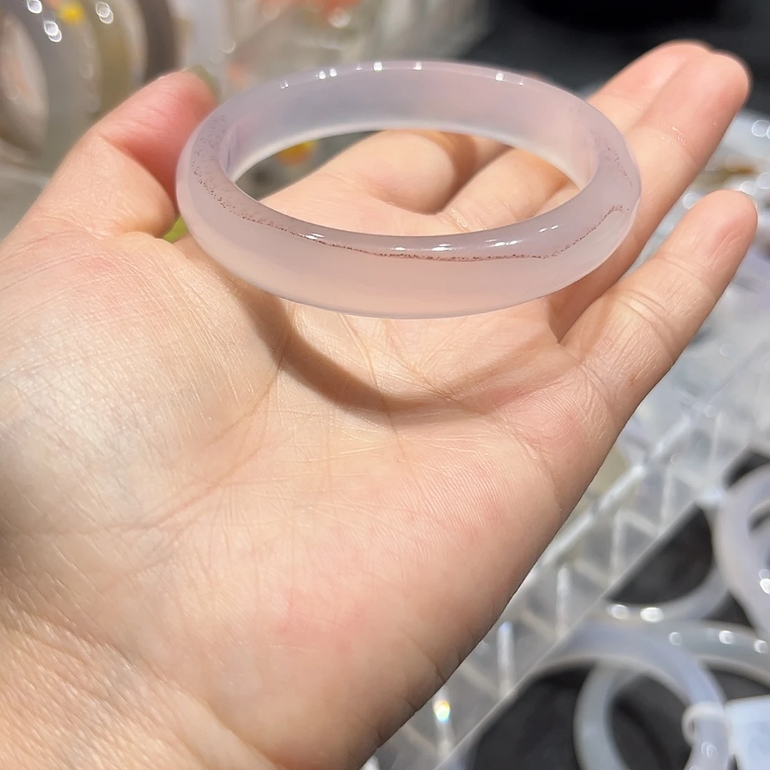 玛瑙/玉髓未镶嵌手镯满圈龙鳞纹