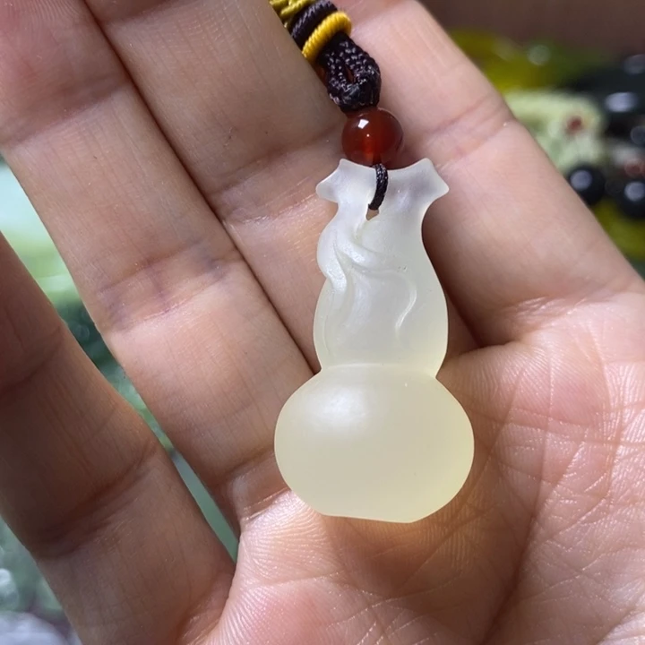 岫玉岫玉挂件未镶嵌