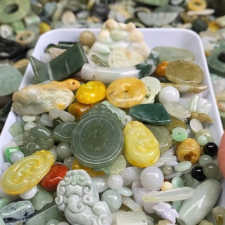 风***钟翡翠未镶嵌颈饰天然翡翠38